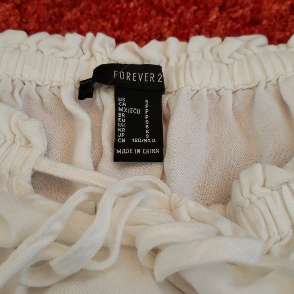 Forever 21 White Crop top size S - Picture 2 of 3